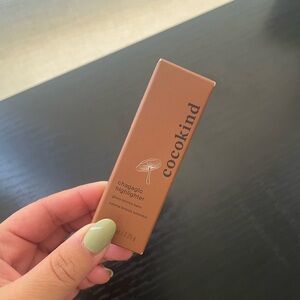 🌟Cocokind Chagaglo Highlighter - Bronze